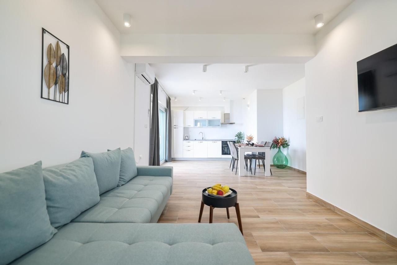 Beachfront Apartments Tic With Seaview Miletici Exterior foto