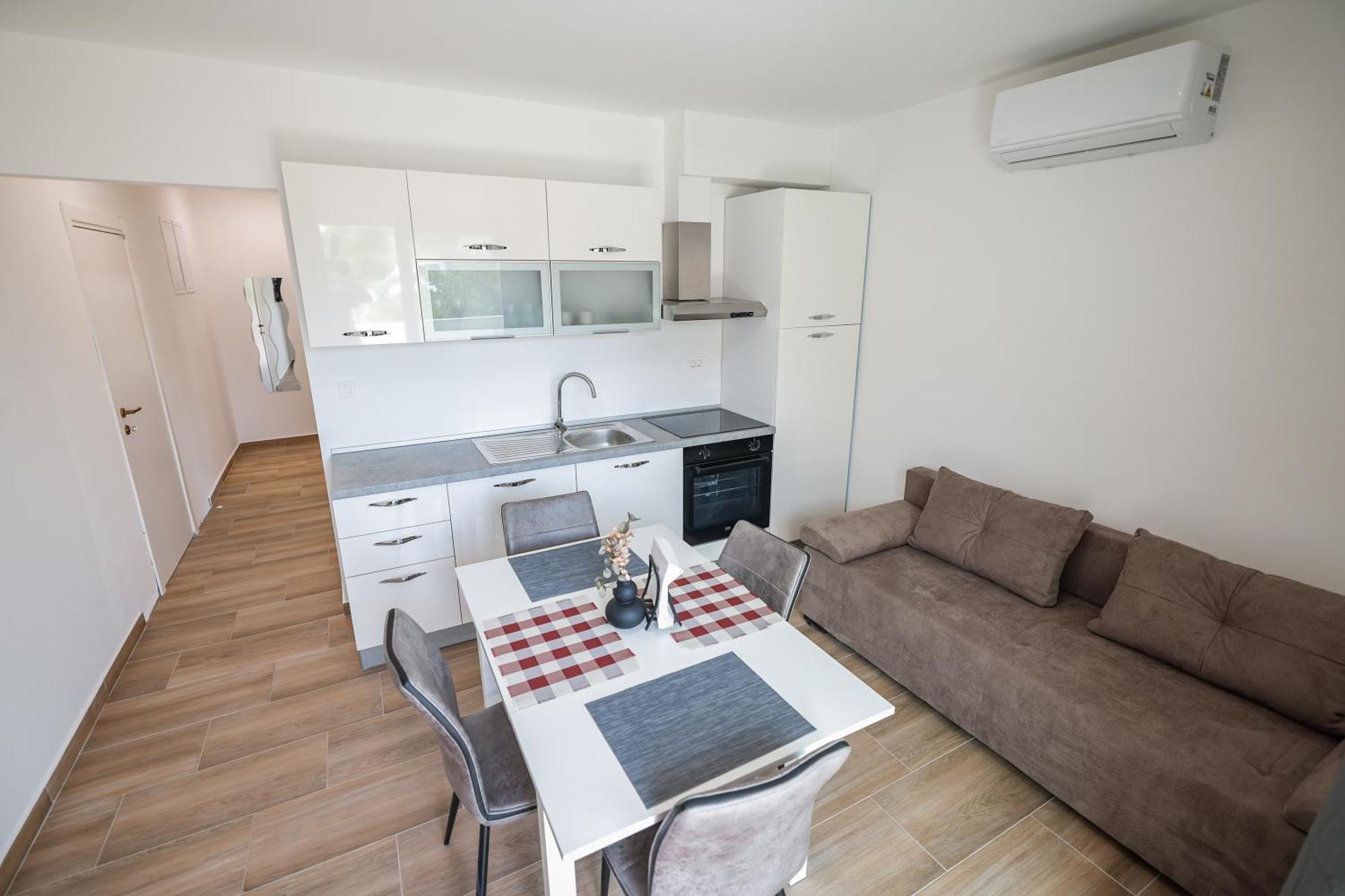 Beachfront Apartments Tic With Seaview Miletici Exterior foto